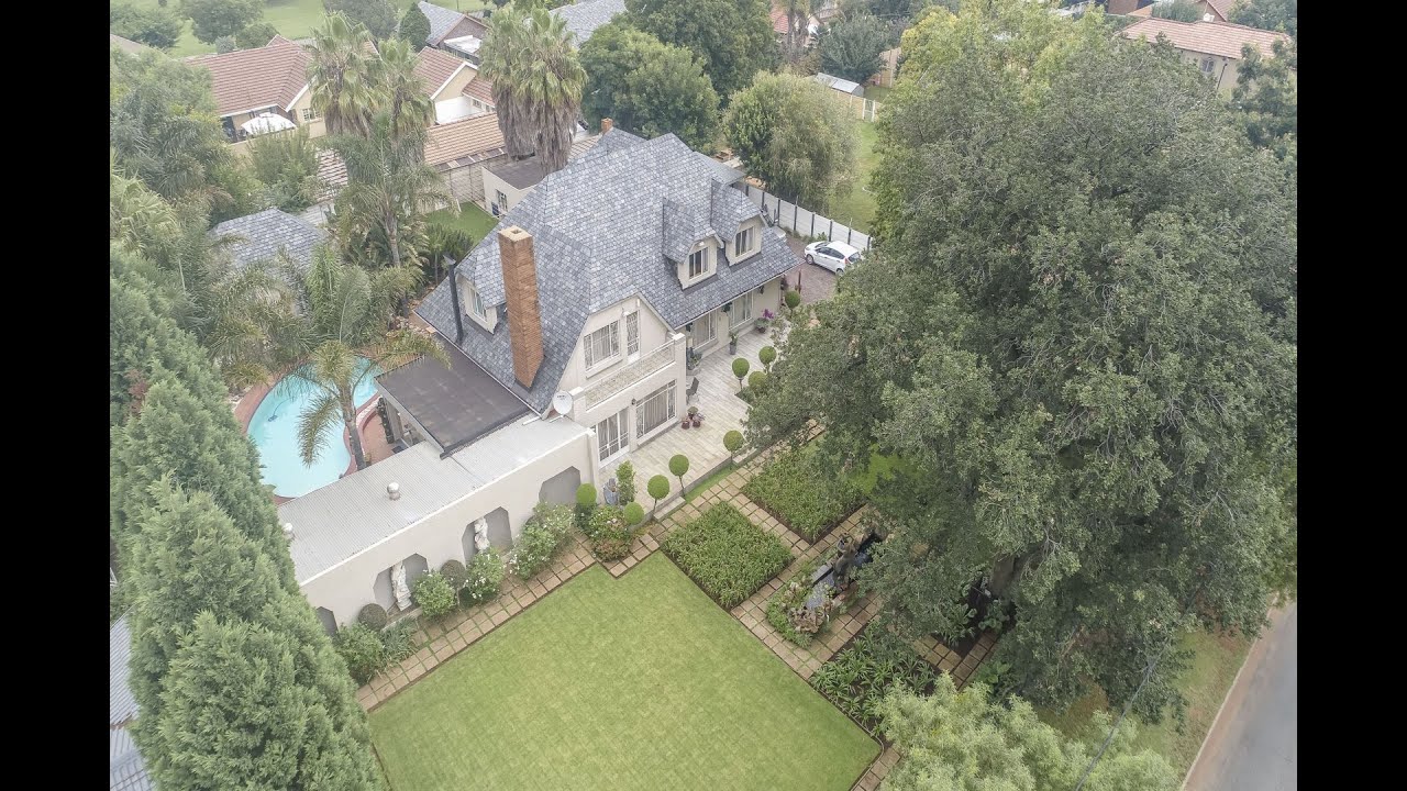 36 Louis Botha Drive, Florida Park, Roodepoort