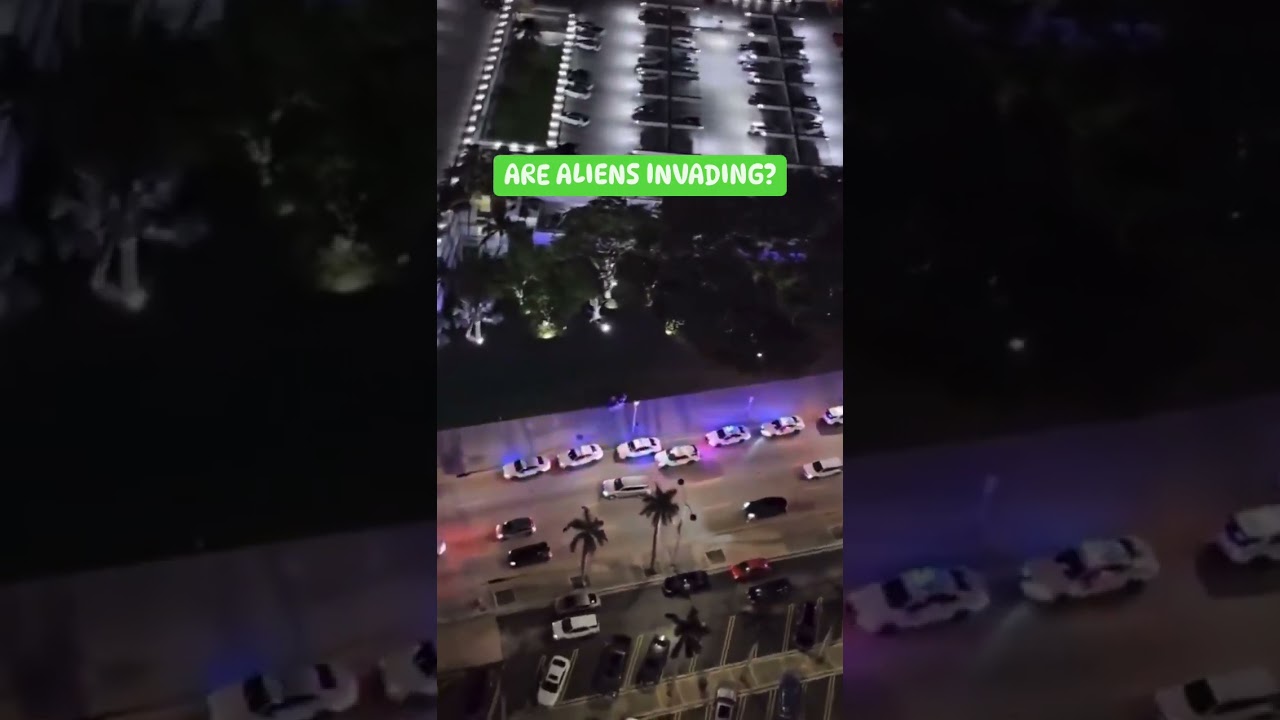 Are Aliens INVADING? Miami Mall Aliens