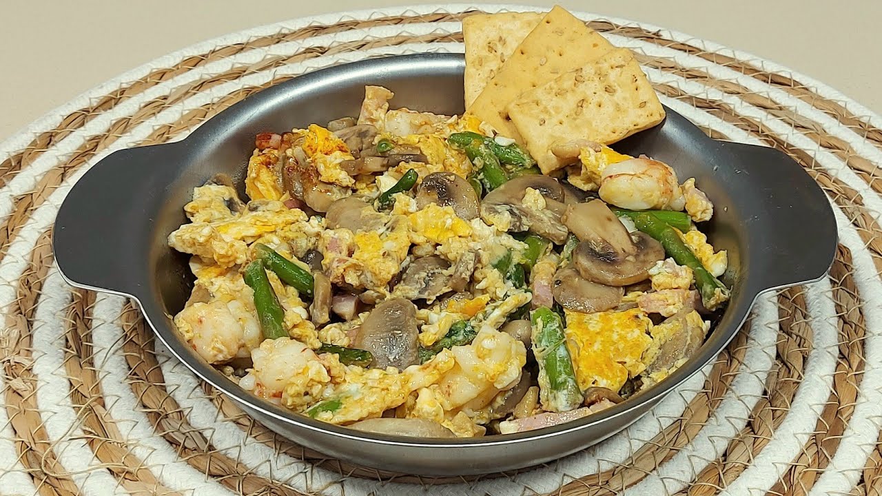 🥚REVUELTO DE ESPÁRRAGOS 🦐 GAMBONES Y CHAMPIÑONES👌 // BEATRIZ COCINA