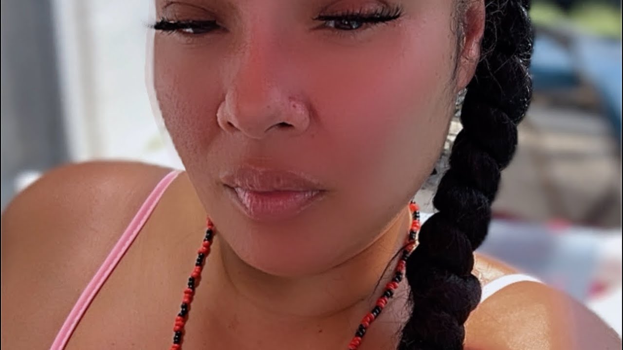 Aaliyah Speaks from the 🪦 Beyoncé wanted her light! 💡 & Crown! 👑 Called her a “Played out Groupie” 🤭
