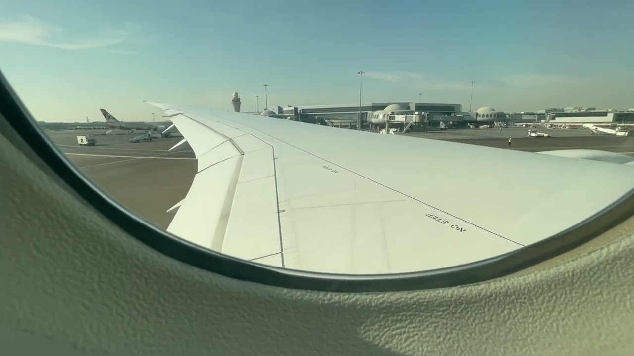 Boeing 787 Etihad LOUD GENX STARTUP!