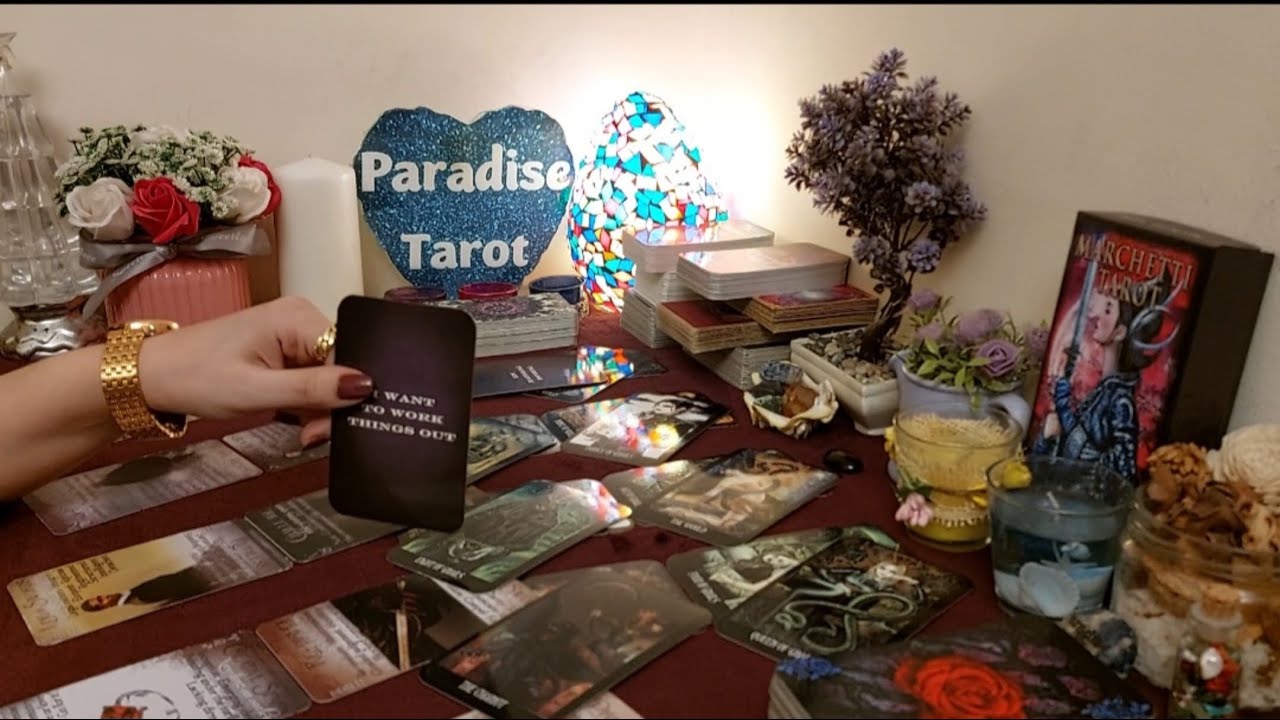 عنده رسائل مهمه تخصك📩تعب من كتمانها لكن تخونه شجاعة مواجهتك بها🤫إسمع🎧كلامه المخفي و المؤجل⛔️