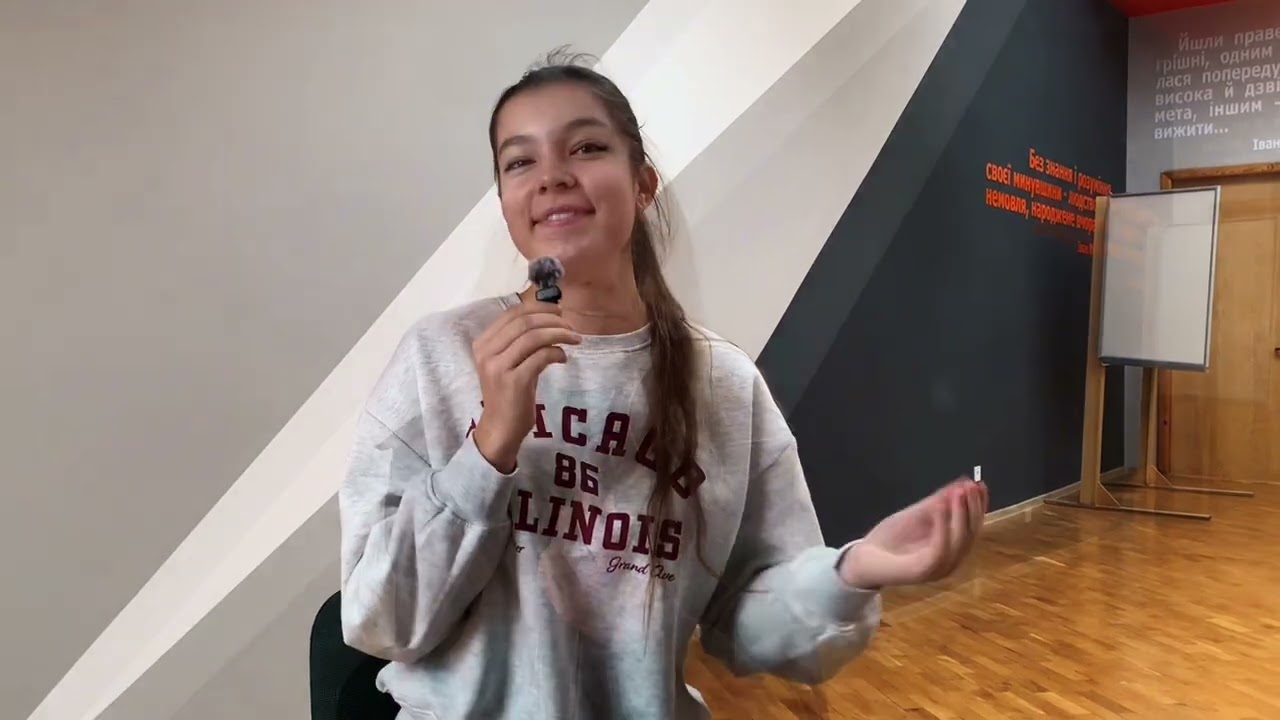 Перший курс ФФЖ: казуси, які хотілося б забути, але друзі не дадуть!