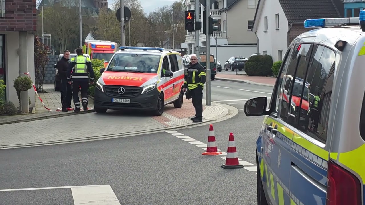 SEK Einsatz in Heinsberg   Person verbarrikadierte sich in der Wohnung