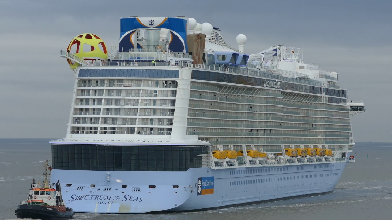 SPECTRUM OF THE SEAS BREMERHAVEN COLUMBUS CRUISE CENTER