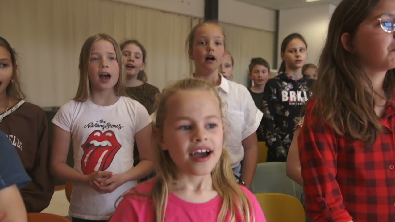 Kiezel & Kei zingt voor Oekraïne! (Ik leen je mijn stem)