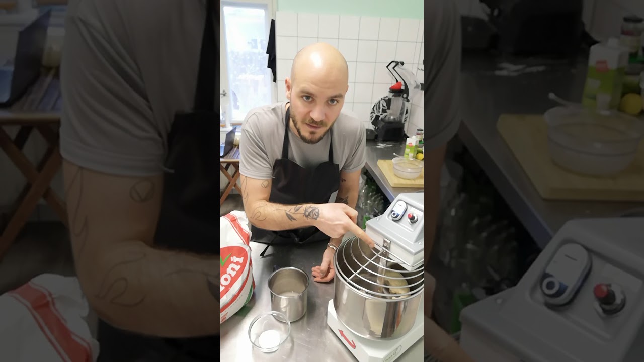 How to work with Spiral Kneading Machine - 70% Hydration, 20% WHOLE WHEAT, 24h COLD FERMENTED