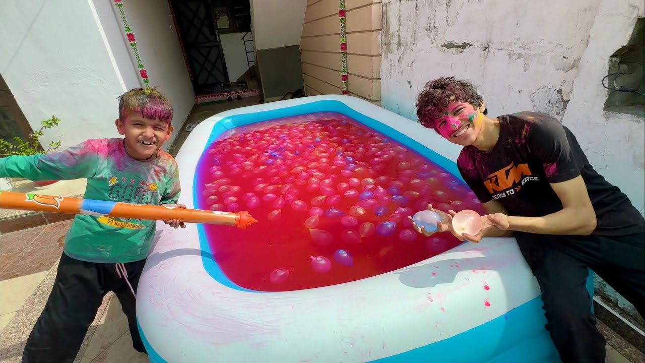 Swimming Pool Mein Balloons Dal Diye 😍 Holi 2025 Vlog