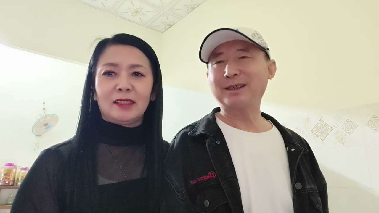 Ba mẹ Kiều đến Việt Nam thăm gia đình cvaf làm sủi cảo đãi cả nhà- VỢ CHỒNG THÚY KIỀU 