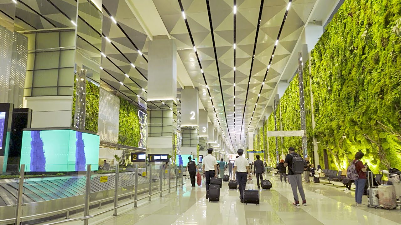 4K | Wajah Baru Terminal 3 Soekarno-Hatta International Airport Arrivals