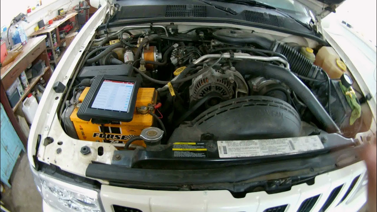 Jeep Grand Cherokee 5.2 иногда плохо заводится. Возможно дело в форсунках.