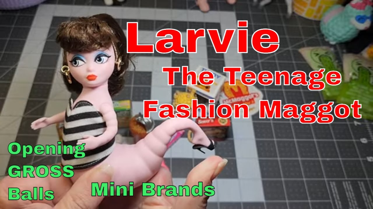 Opening Zuru Mega Gross Balls With Larvie The Teenage Fashion Maggot * Mini Brands