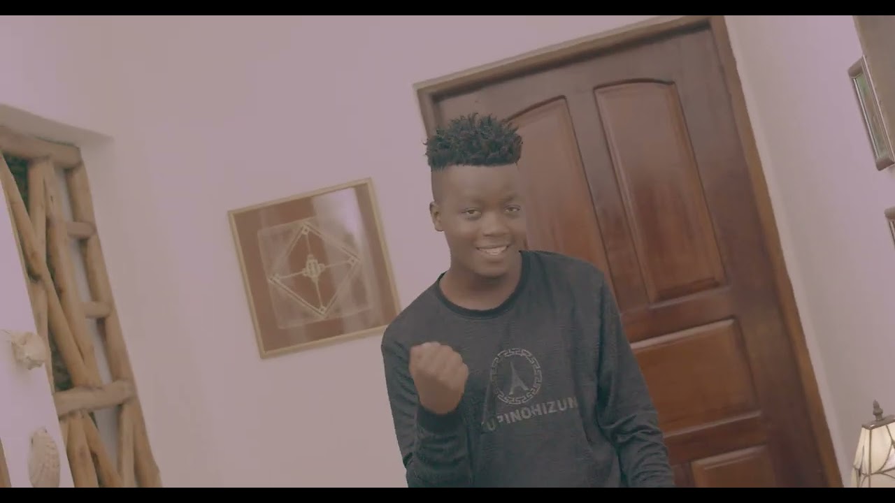 Bonny Town - Nobody (Official Music Video)