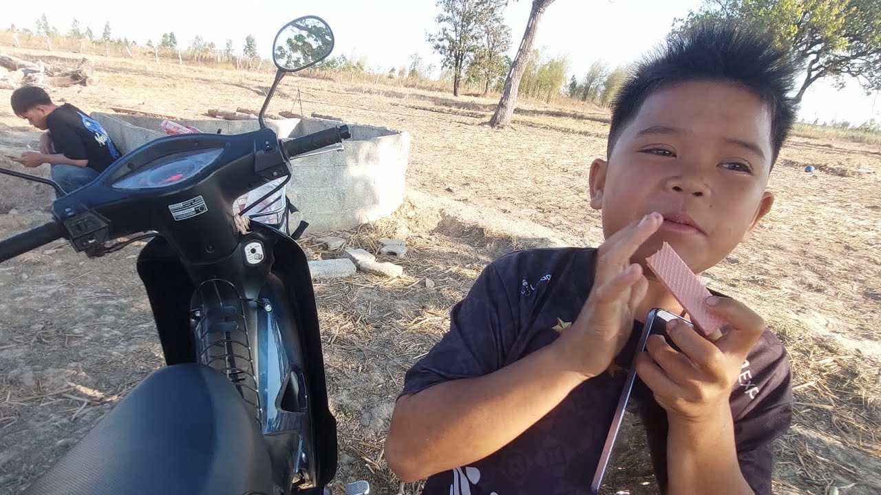 น้องสายฟ้าลับฟ้าบากเสาตั้งครัว #บ่าวบ่าง  @บ่าวบ่างbang 
