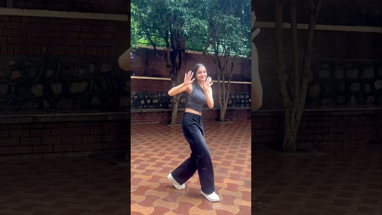 Bheegi bheegi raaton mein#dance #bollywood #trending #dancecover #dancevideo #shortsfeed #ashortaday