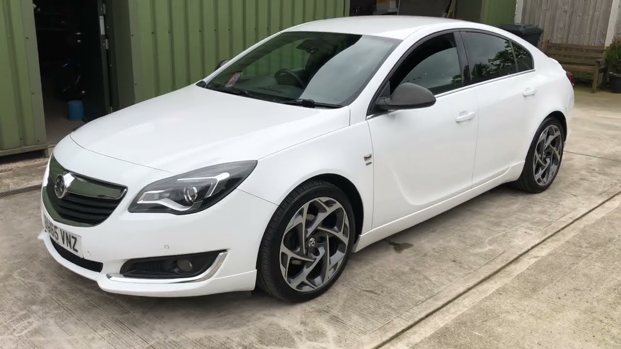 Vauxhall Insignia 2.0 CDTi ecoFLEX SRi VX Line Nav Euro 6 used car review