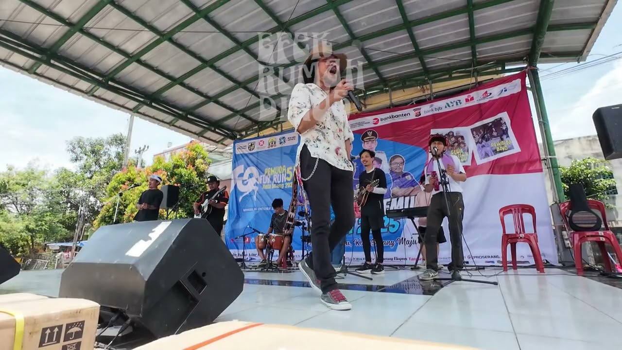 Guns N' Orkes Efek Rumah Dinas - Jamilah Mirasantika