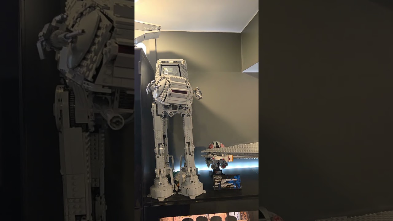 Star Wars Fan Cave Display case 1 #starwars #legostarwars #galaxysedge