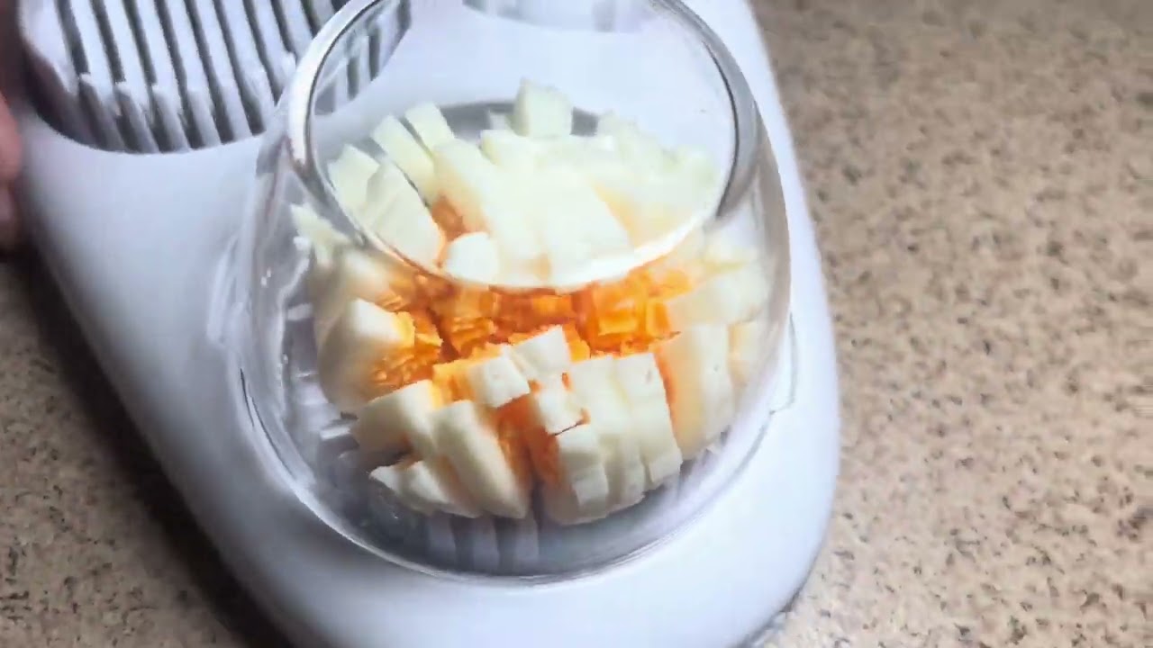 CraftyCrocodile Egg Slicer for Hard Boiled Eggs 3 Slice Modes Egg Cutter || Product Review