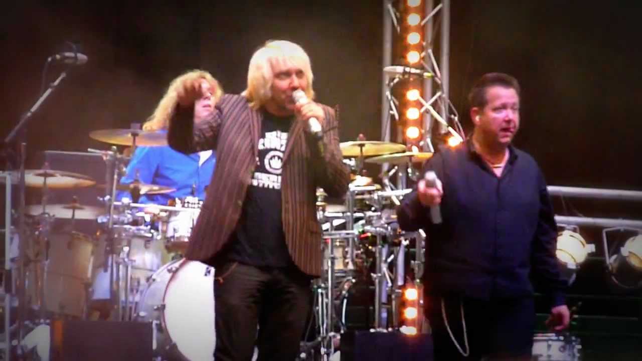 Die Prinzen - Wir halten durch Live [ mit Drumsolo zu Beginn ] HD