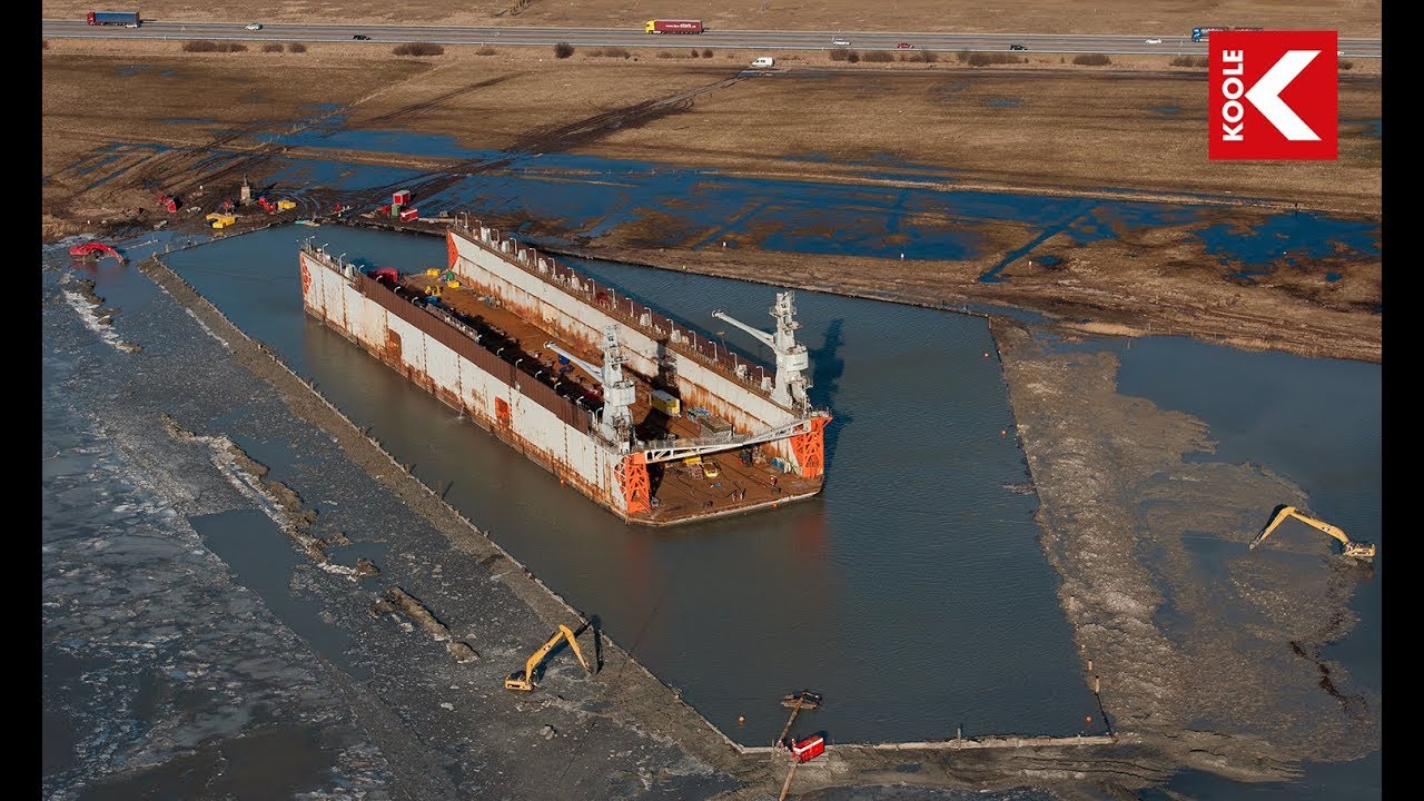 KOOLE  Contractors - Salvage of 6,000 ton drydock