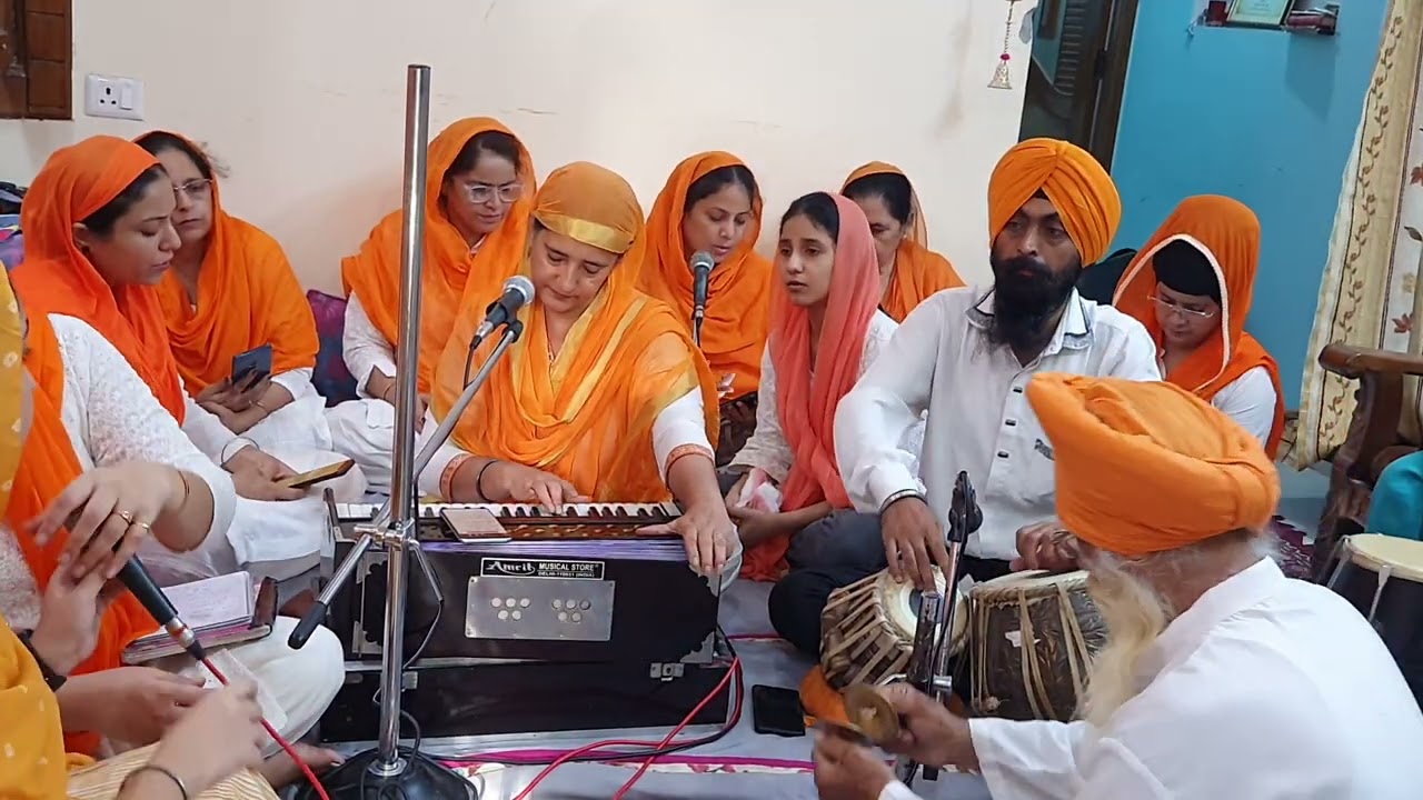 (shabad)ha ha prabh rakh leho(by surjeet kaur baby bhain ji.