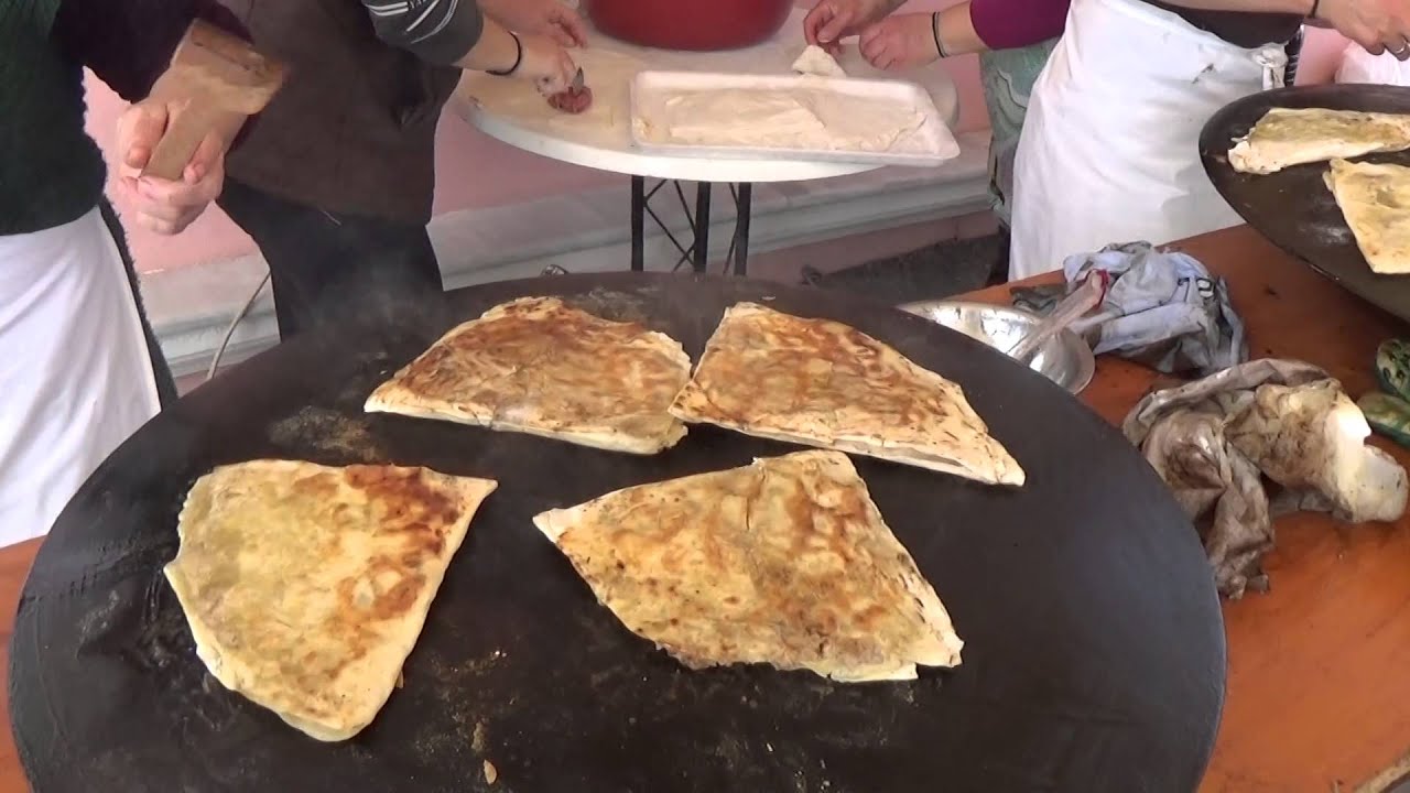 Η ΠΑΡΑΔΟΣΗ ΣΥΝΕΧΙΖΕΤΑΙ 