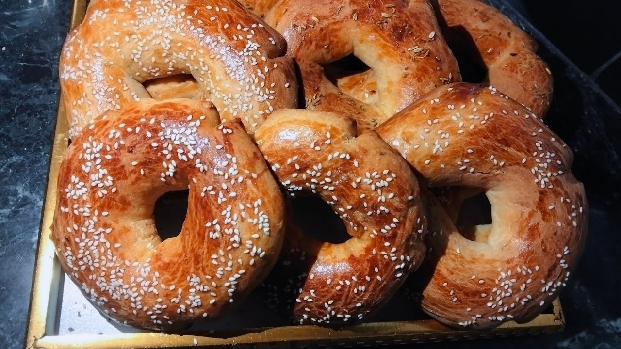 كعك بنة نتاع زماااان 👌✨ ادا ما جربتيهش راكي راطيتي 🥰🥄 