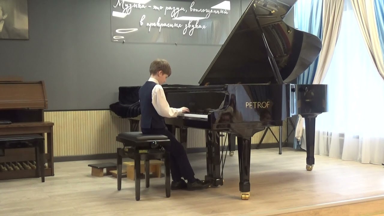 Ф. Бургмюллер Этюд до минор исп. Виноградов Даниил /Концерт фортепианного отдела 20 апреля 2022