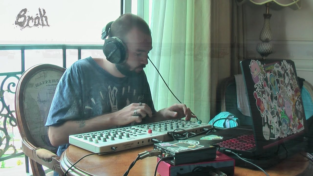 Raw / Hypnotic Techno Jam (Elektron Model Cycles / Model Samples)