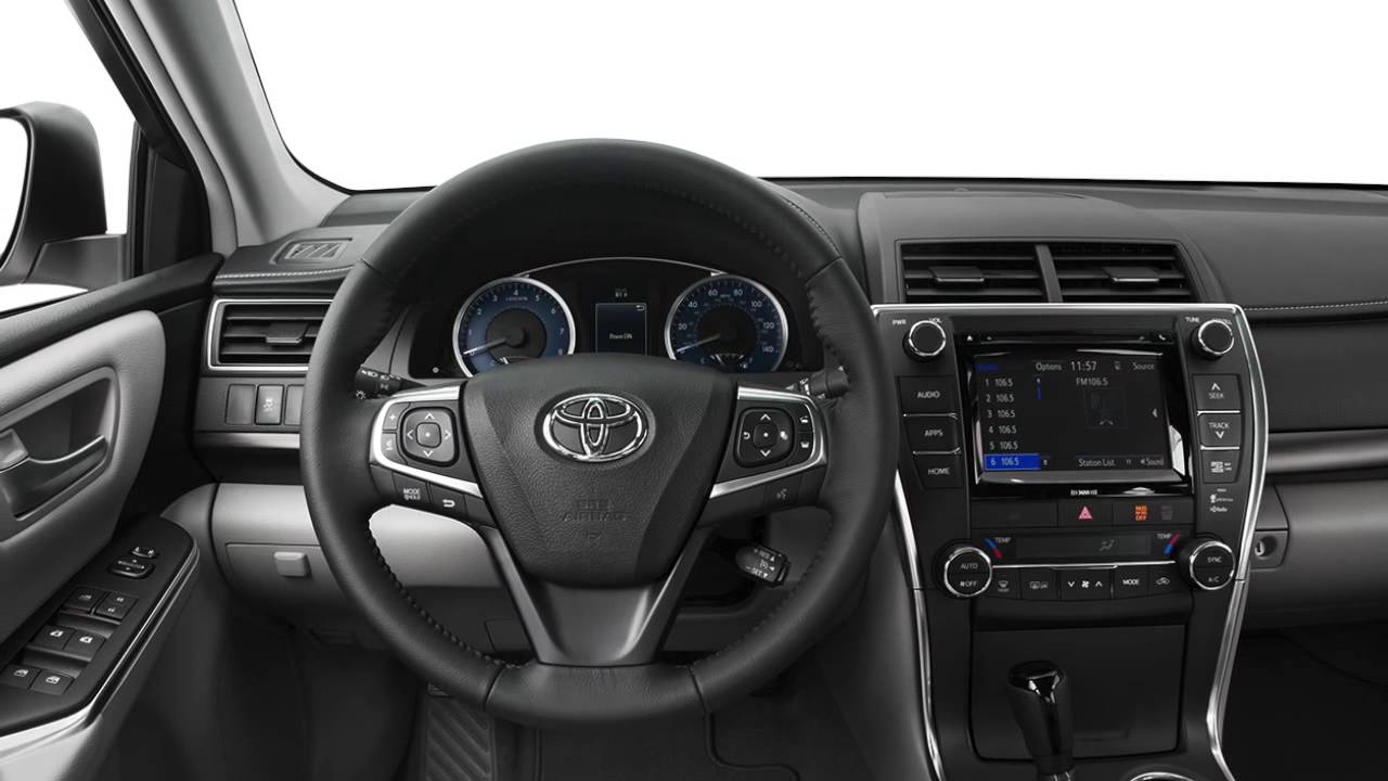 2016 Toyota Camry’s Integrated Navigation in Houston