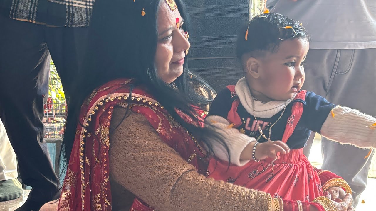  kirtan ko sun kar apne mann ko pavitra karein aur Maa ke rang mein rang jaayein.Jai Mata Di ❤️🙏