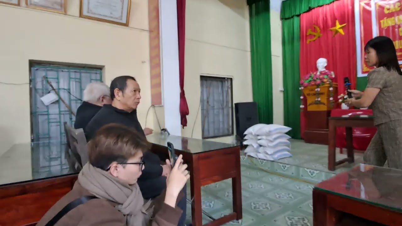Lễ trao quà tết Bính Ngọ cho các thành viên câu lạc bộ liên chi hội người mù Nam Trực 2026
