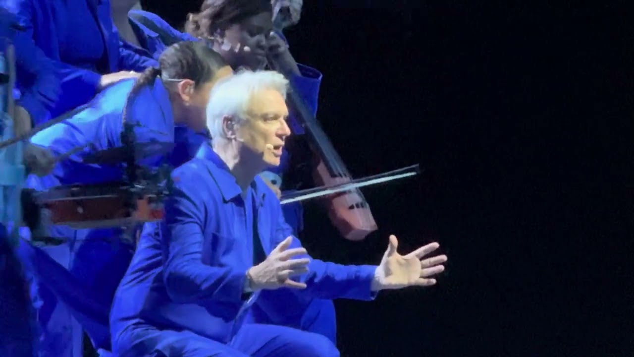 David Byrne 'Pyscho Killer' - Auckland NZ