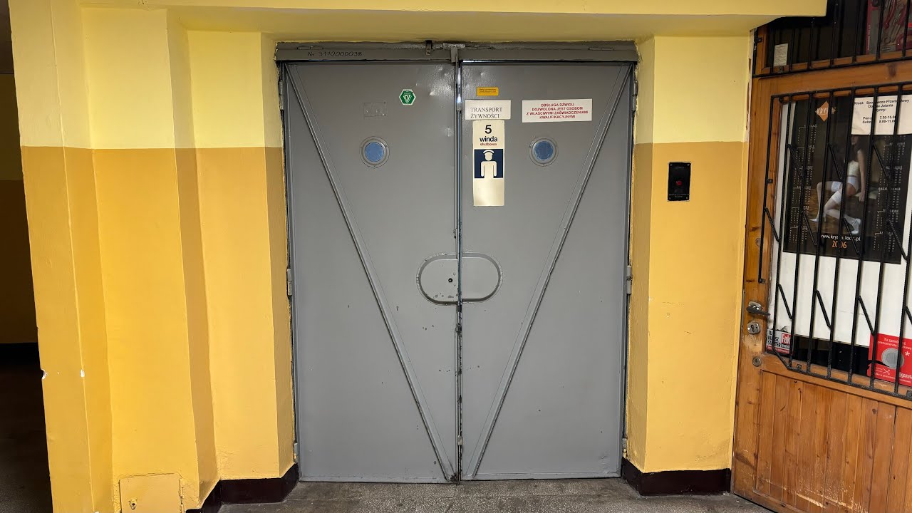 ZREMB Towarowy z 1981 roku | Szpital św. Anny, Miechów