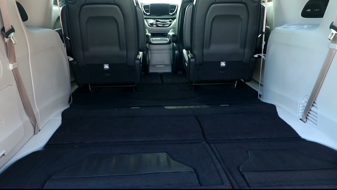 Chrysler Pacifica i jego siedzenia Stow'n Go