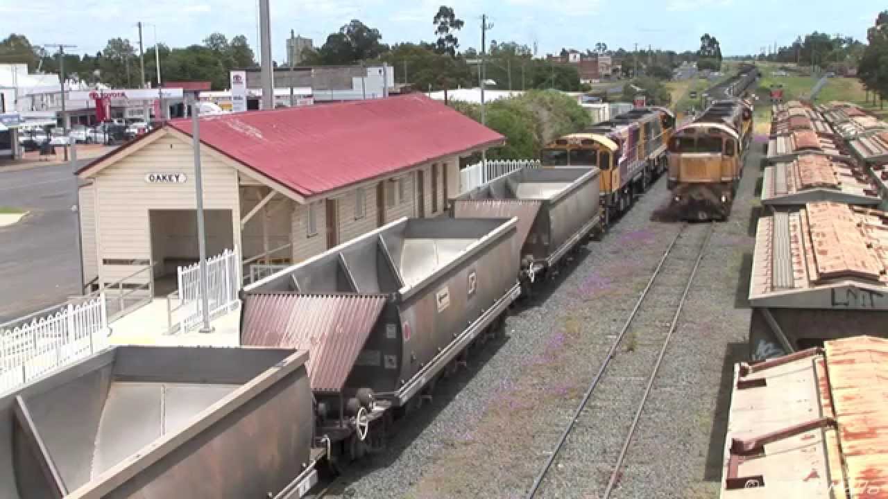 Queensland :  Coal Trains Around Oakey