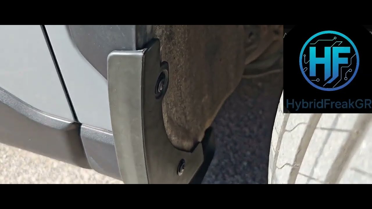 Βάζω λασπωτήρες στο Corolla Cross! ( Mudguards for Corolla Cross)
