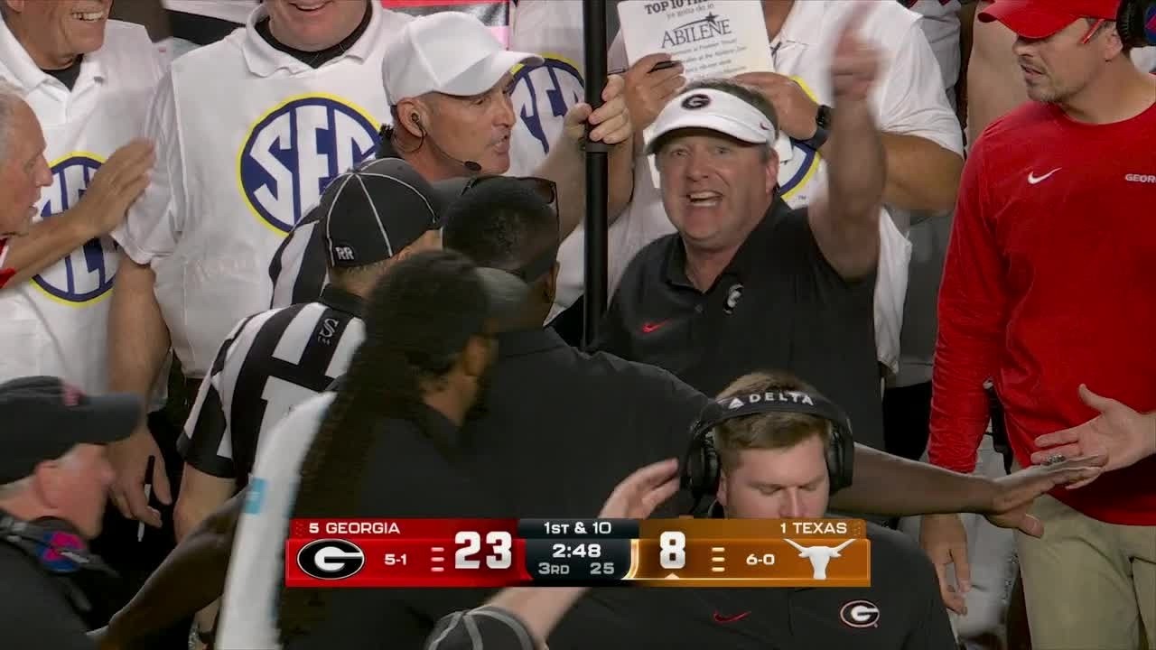 CONTROVERSY in Georgia vs. Texas 😳 Refs overturn pass interference call, Kirby Smart unhappy 👀