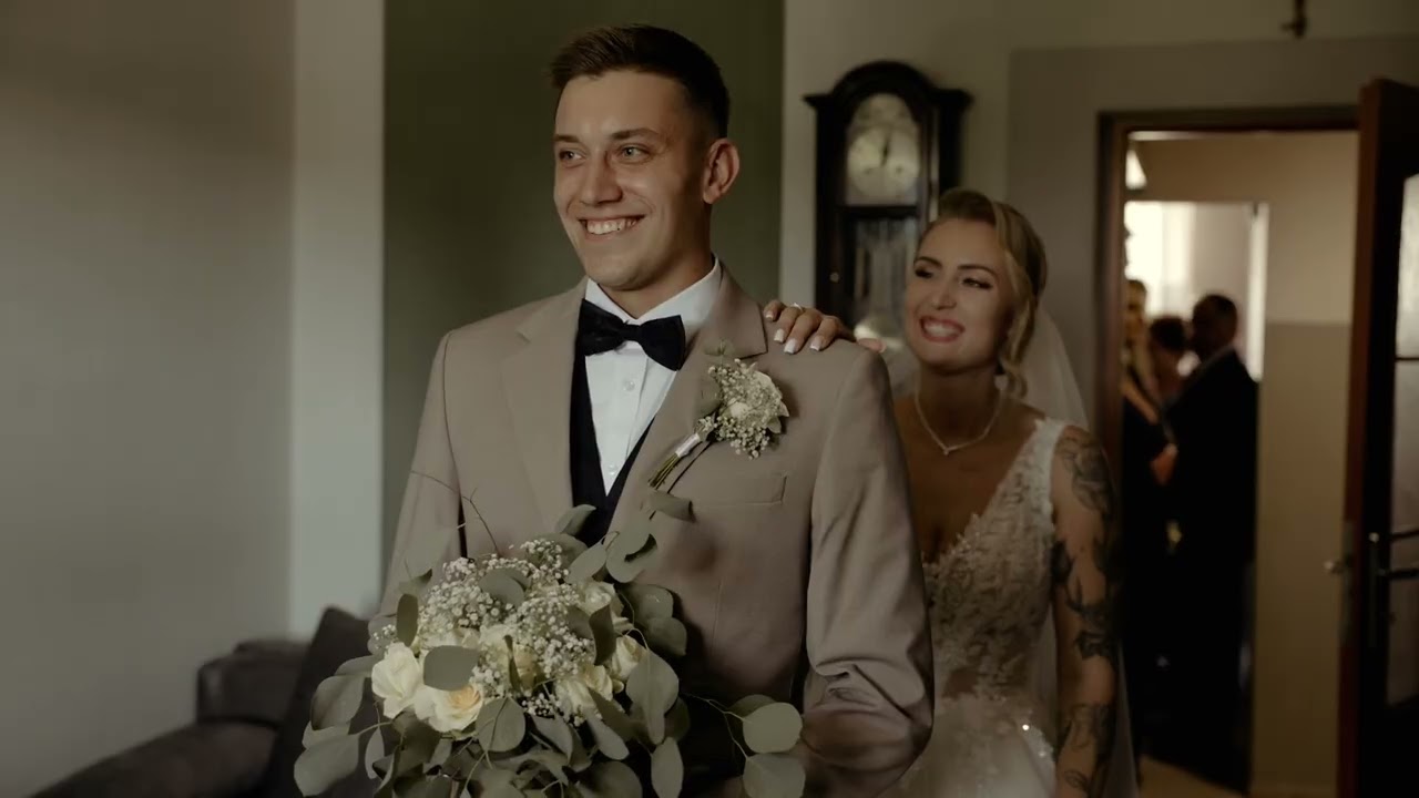 TRAILER ADA I ARTUR