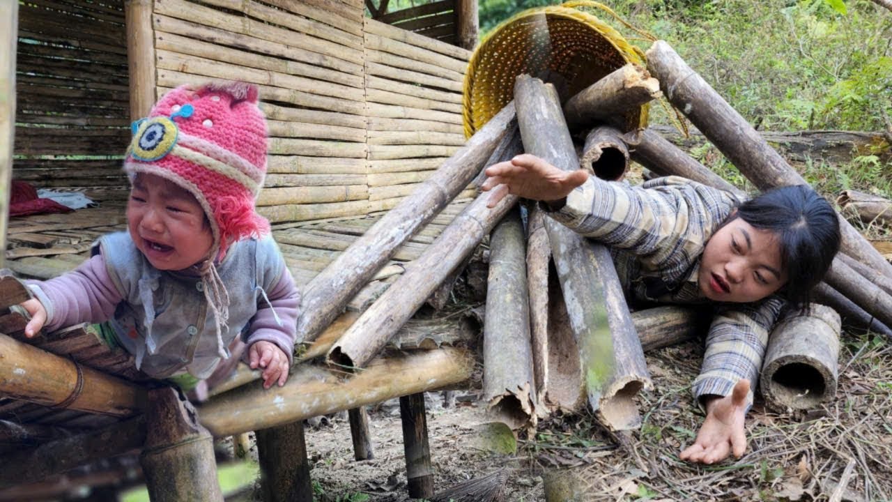 16-year-old girl raises her child alone in the forest, lacking knowledge putting her child in danger