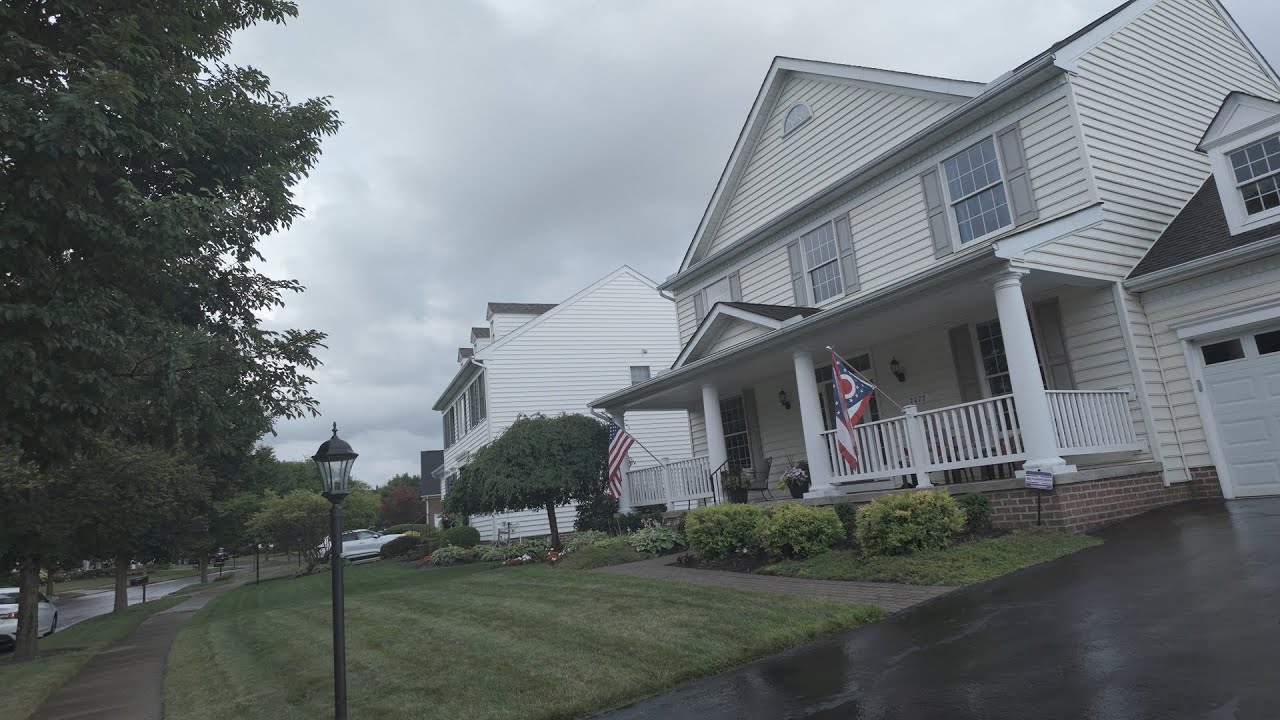 Peaceful rainy walk in New Albany, Ohio