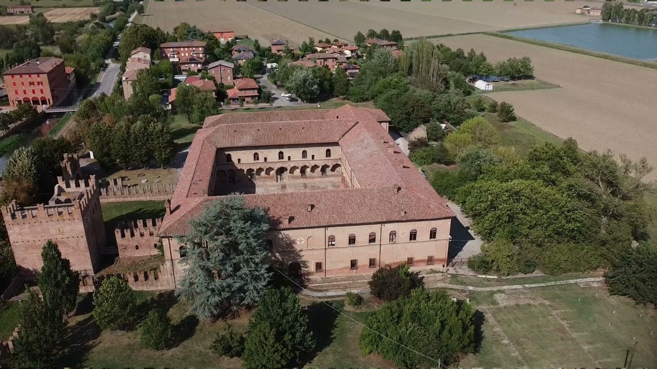 Castello di Bentivoglio | Italy