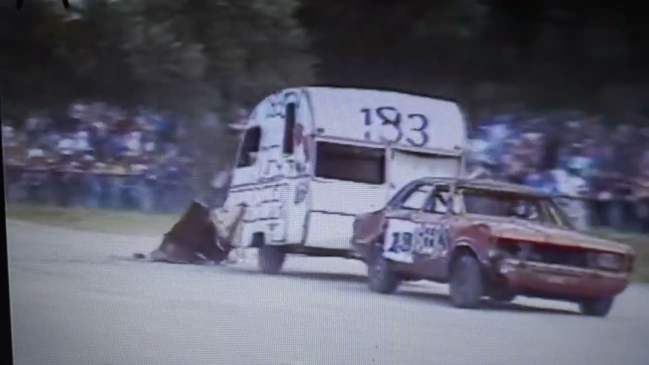 Achteruit rijden en caravanrace bij Te land ter zee en in de lucht jaar 1980