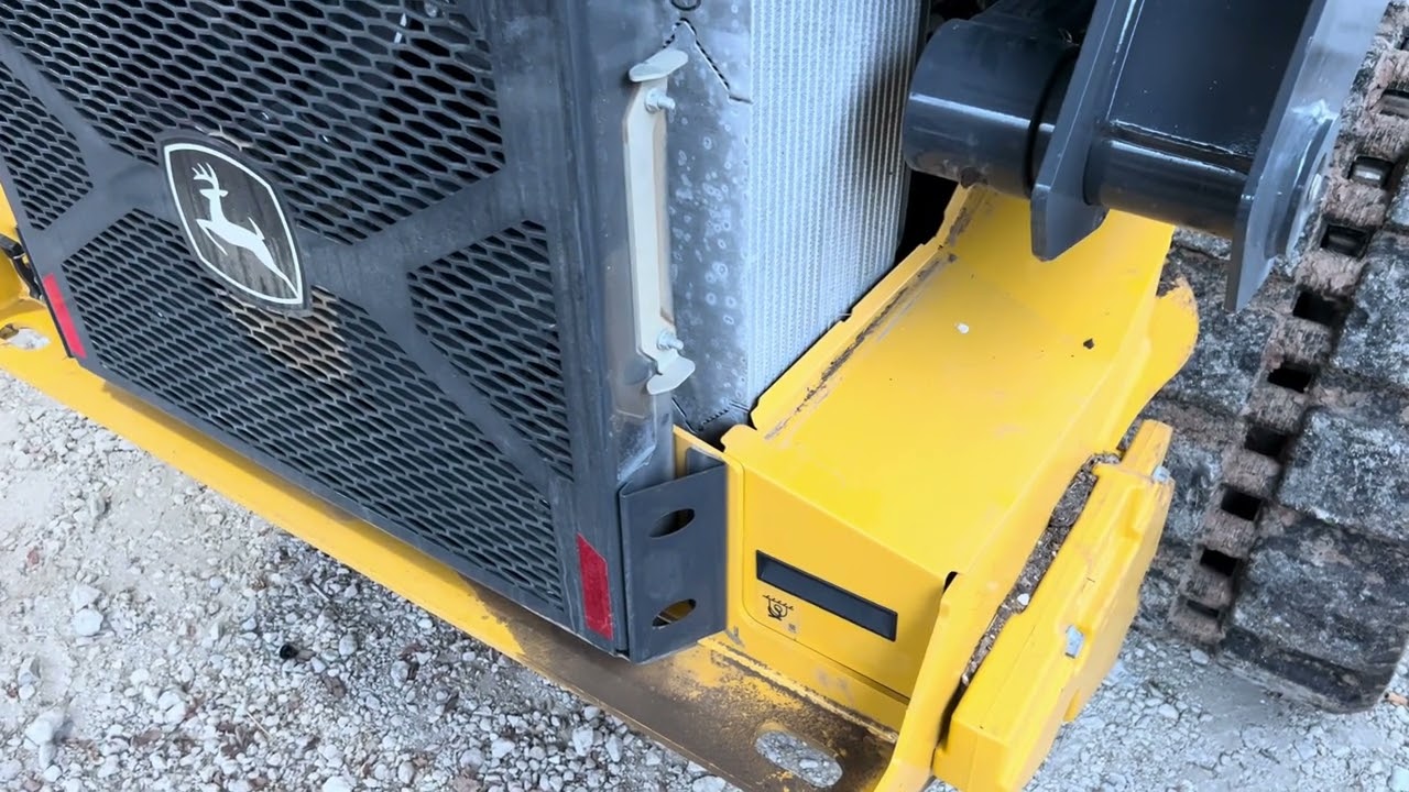 P-Series John Deere skid steer