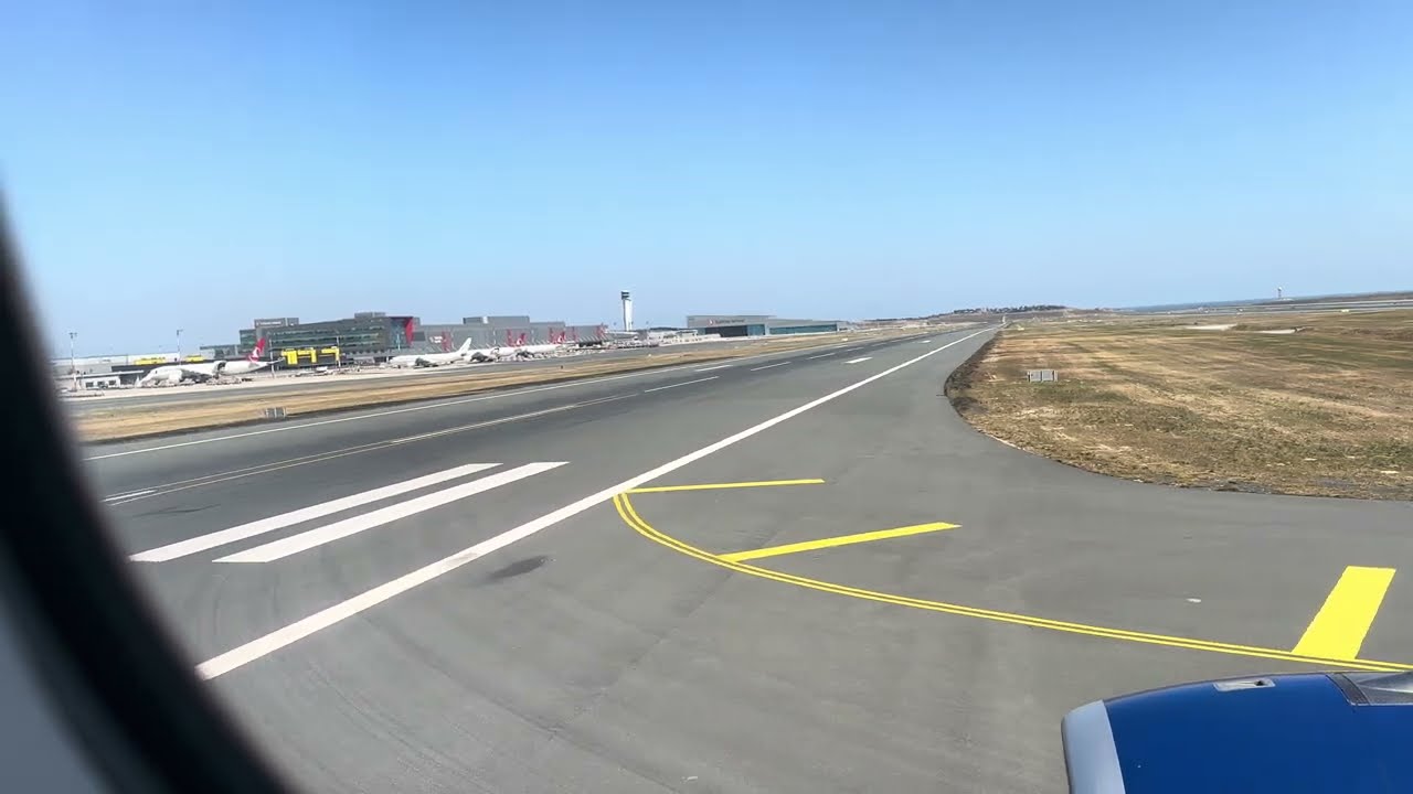 IST Takeoff -- Turkish A333 (4K)