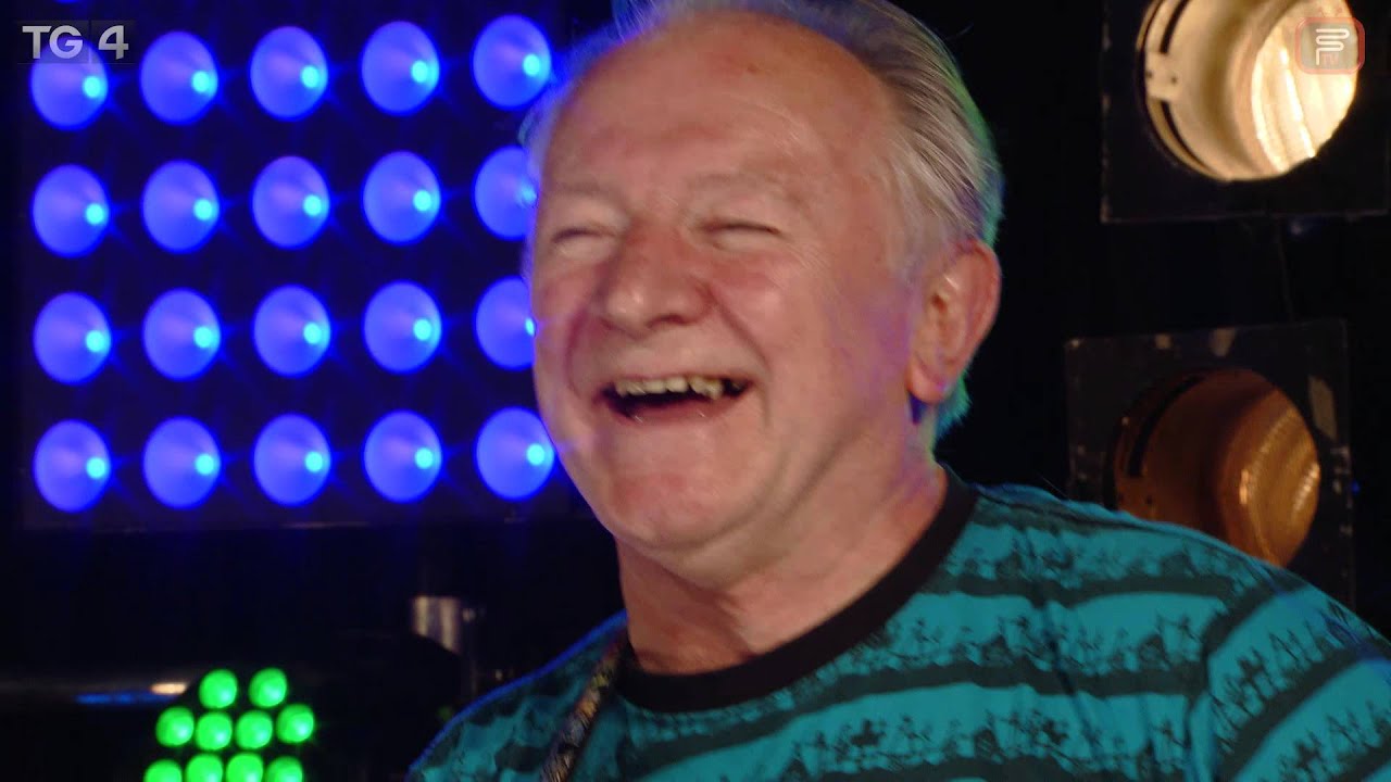 Dan&uacute; le Tom Doorley, Daire Bracken & D&oacute;nal Lunny 