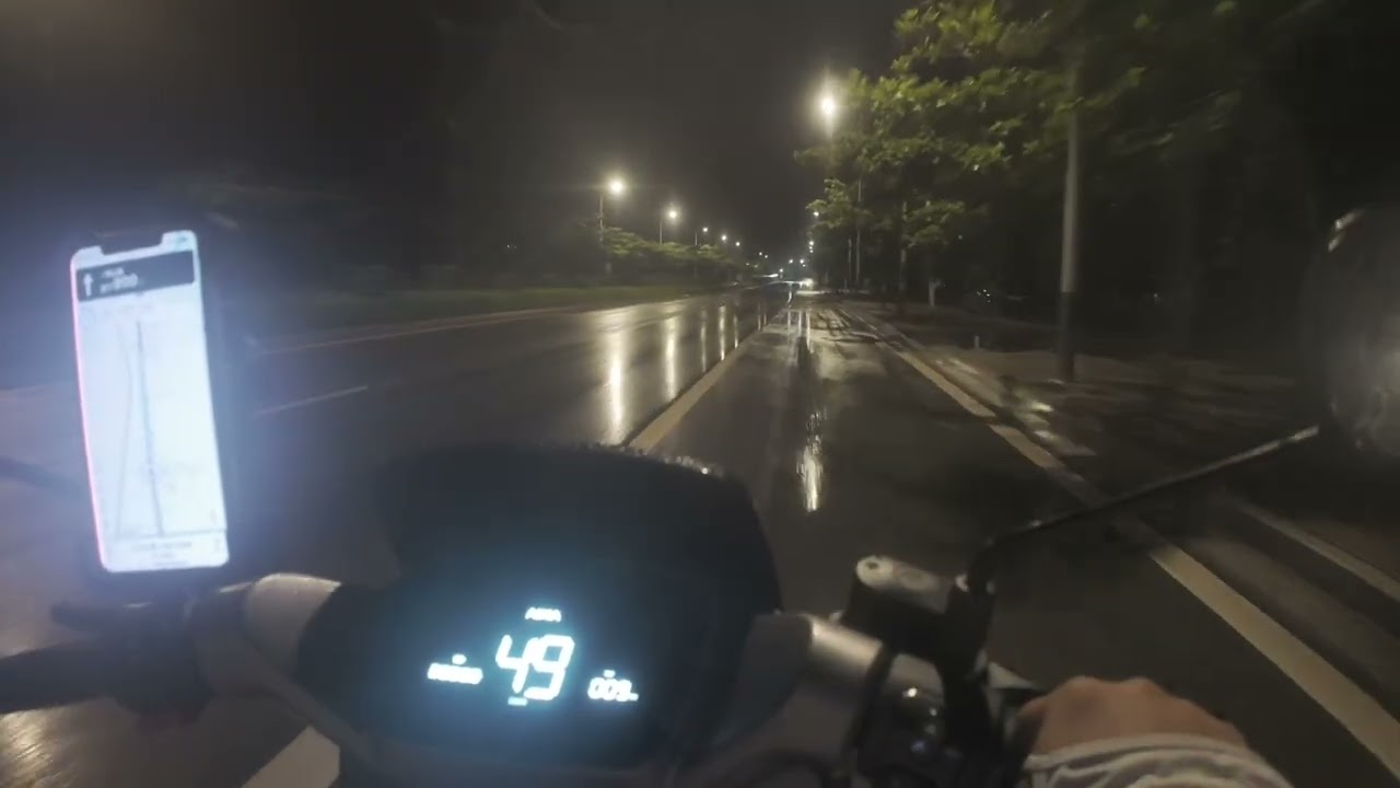 تجربة  قيادة المتور الكهربائي من الياجوا إلى  مطار سانيا فجراً،  30 كم من المغامرة! Electric Bike