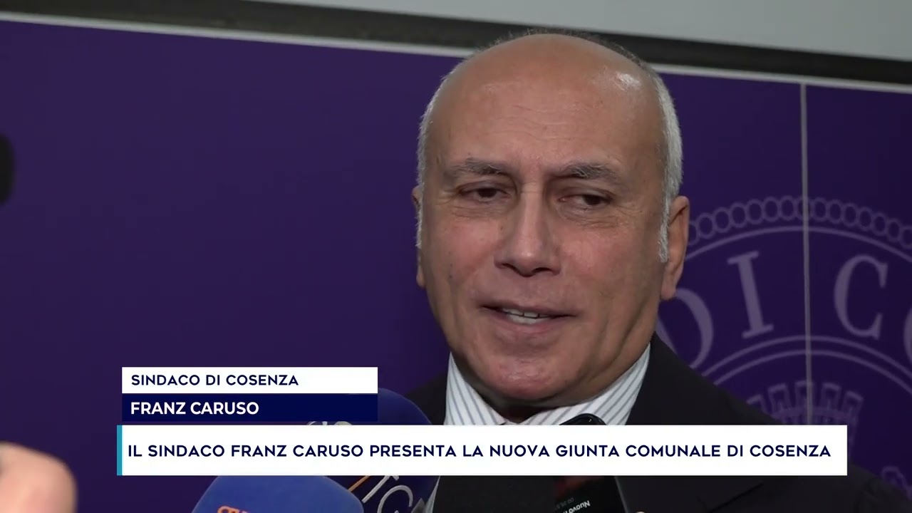 IL SINDACO FRANZ CARUSO PRESENTA LA NUOVA GIUNTA COMUNALE DI COSENZA