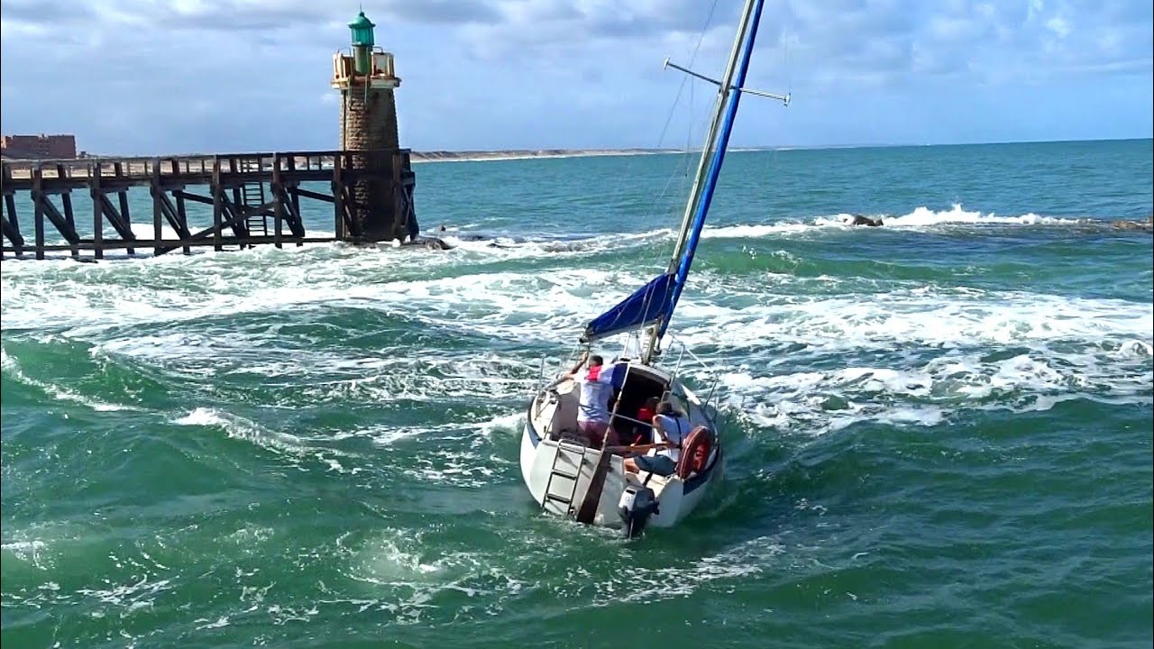 ⚠️ GROSSE FRAYEUR D'UN VOILIER PRIS AU PIÈGE POUR FAIRE DEMI-TOUR À LA PASSE DE CAPBRETON ⛵🌊😅
